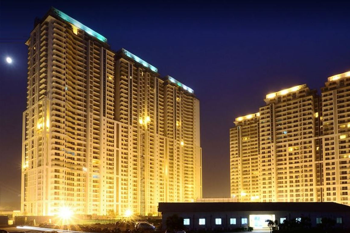 DLF Crest Gurgaon front view